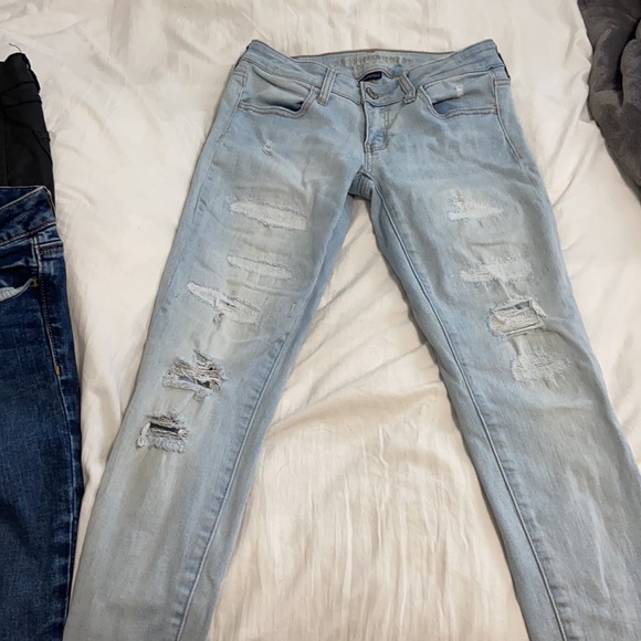 American Eagle Jeans - Picture 3 of 4
